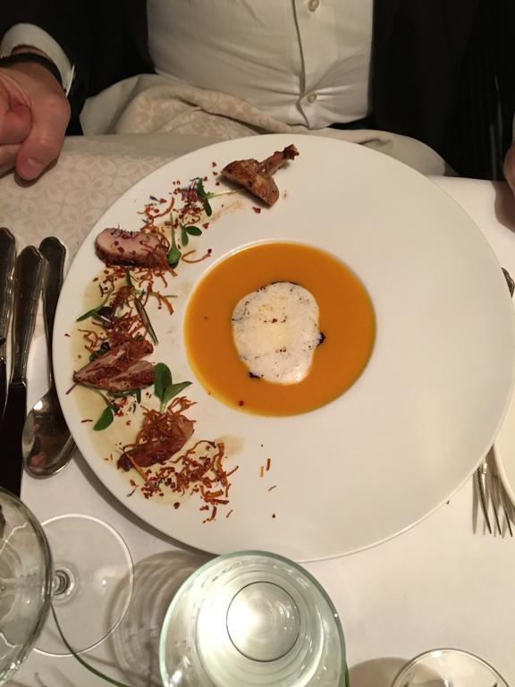 Hotel Restaurant Zur Alten Gasse Bellwald Exteriör bild