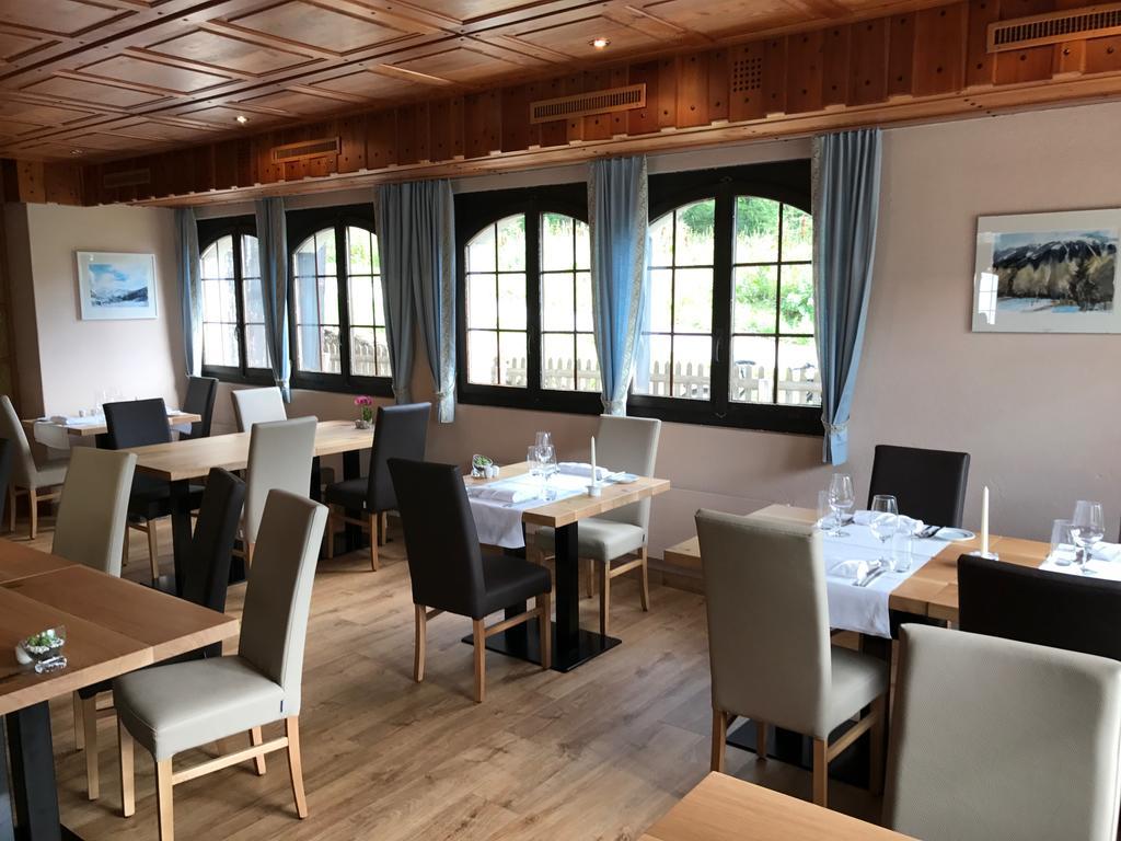 Hotel Restaurant Zur Alten Gasse Bellwald Exteriör bild